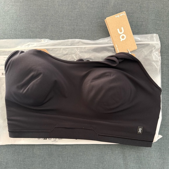 NWT ON Train Bra in Black - Picture 5 of 6